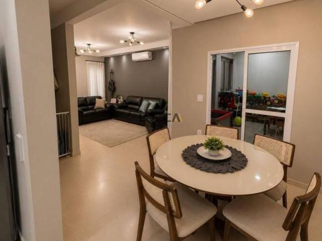 Casa para venda em Parque Dos Lagos de 140.00m² com 3 Quartos, 1 Suite e 2 Garagens