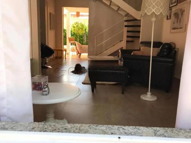 Casa para venda em Parque Dos Lagos de 147.00m² com 3 Quartos, 1 Suite e 2 Garagens