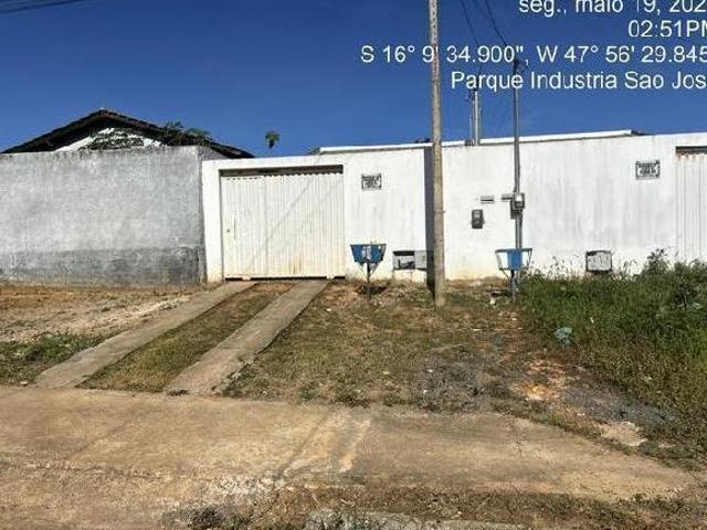 Casa para venda em Parque Industrial Mingone, Luziânia