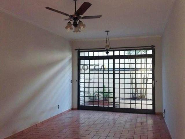 Casa para venda em Parque Residencial Lagoinha de 219.00m² com 2 Quartos, 2 Suites e 3 Garagens