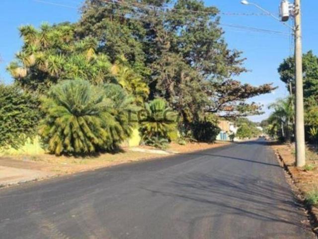 Casa para venda em Parque São Sebastião de 1000.00m² com 3 Quartos, 1 Suite e 2 Garagens