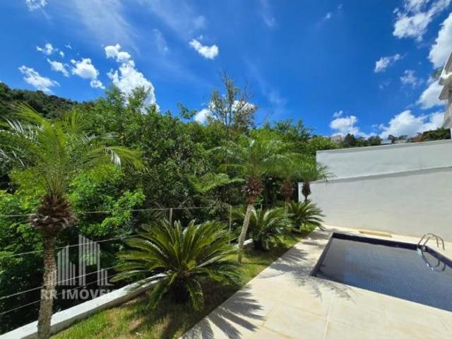 Casa para venda em Parque Sinai de 400.00m² com 5 Quartos, 4 Suites e 4 Garagens
