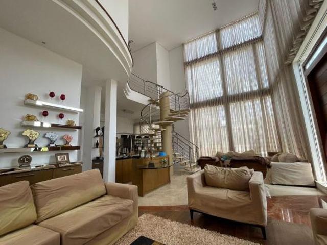 Casa para venda em Parque Sinai de 647.00m² com 6 Quartos, 4 Suites e 4 Garagens