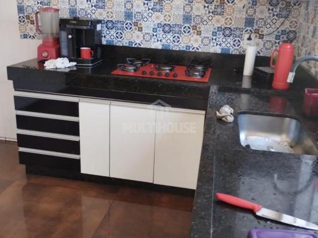 Casa para venda em Petrópolis, Santa Luzia