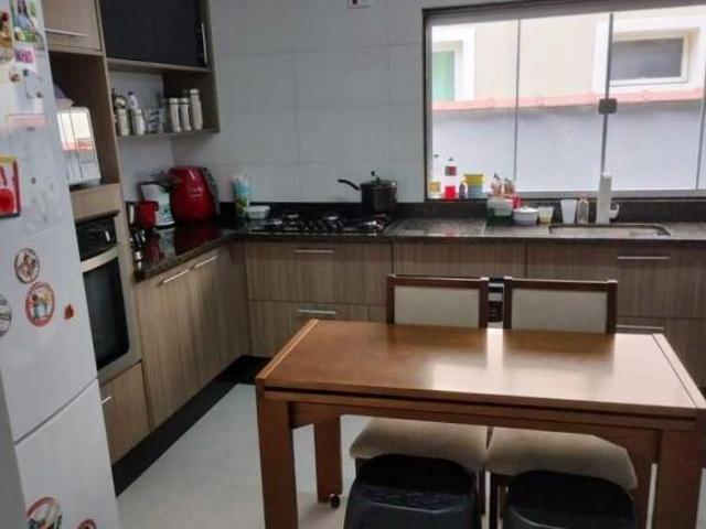 Casa para venda em Penha De França de 161.00m² com 4 Quartos, 1 Suite e 2 Garagens