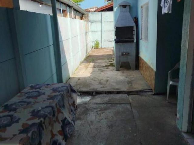 Casa para Venda em Peruíbe, Jardim das Flores, 2 dormitórios, 1 banheiro, 2 vagas