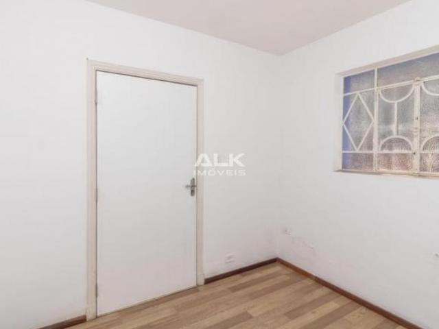 Casa para venda em Pinheiros com 2 quartos, 140m²