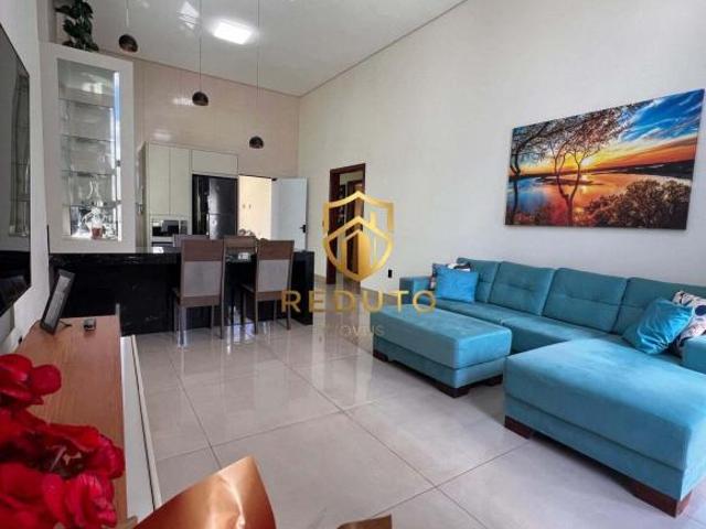 Casa para venda em Planalto, Patos de Minas