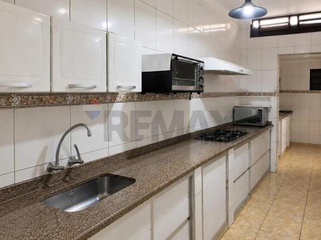 Casa para venda em Planalto Verde de 193.00m² com 4 Quartos, 1 Suite e 4 Garagens