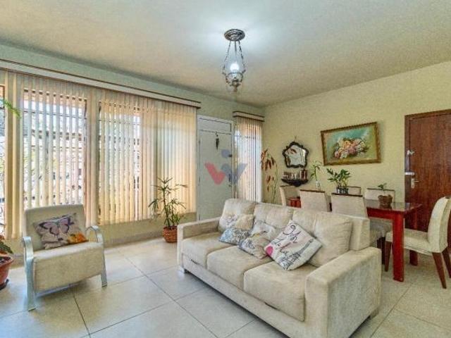 Casa para venda em Prado Velho de 160.00m² com 6 Quartos e 2 Garagens