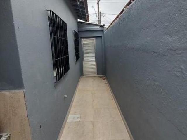 Casa para Venda em Praia Grande, Canto do Forte, 1 dormitório, 1 banheiro, 2 vagas