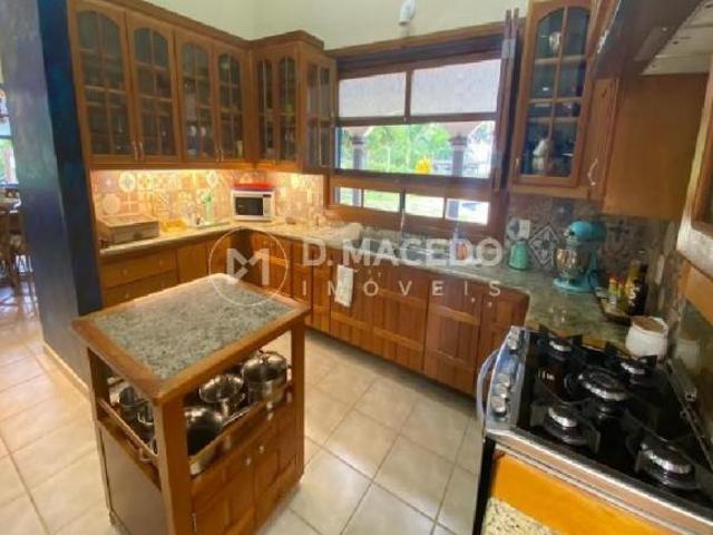 Casa para venda em Praia Dura de 370.00m² com 4 Quartos, 4 Suites e 4 Garagens
