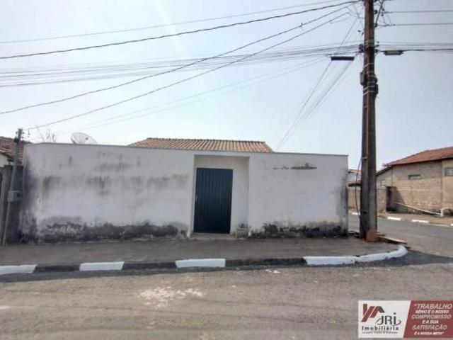 Casa para venda em Pratápolis