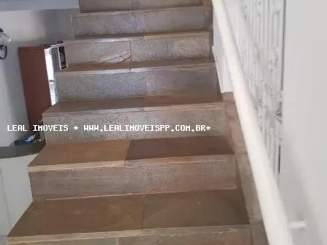 Casa para Venda em Presidente Prudente, BONGIOVANI, 5 dormitórios, 1 suíte, 3 banheiros, 2 vagas