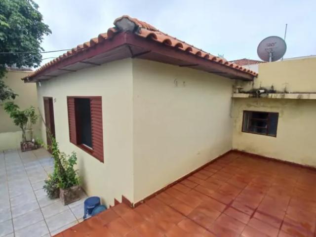 Casa para Venda em Presidente Prudente, CENTRO, 3 dormitórios, 1 suíte, 2 banheiros, 1 vaga