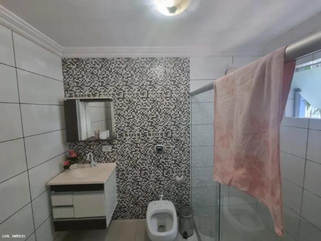 Casa para Venda em Presidente Prudente, CEDRAL, 3 dormitórios, 3 suítes, 1 banheiro, 2 vagas