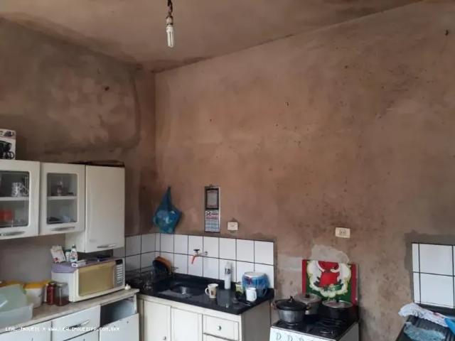 Casa para Venda em Presidente Prudente, COHAB, 3 dormitórios, 1 suíte, 2 banheiros, 2 vagas
