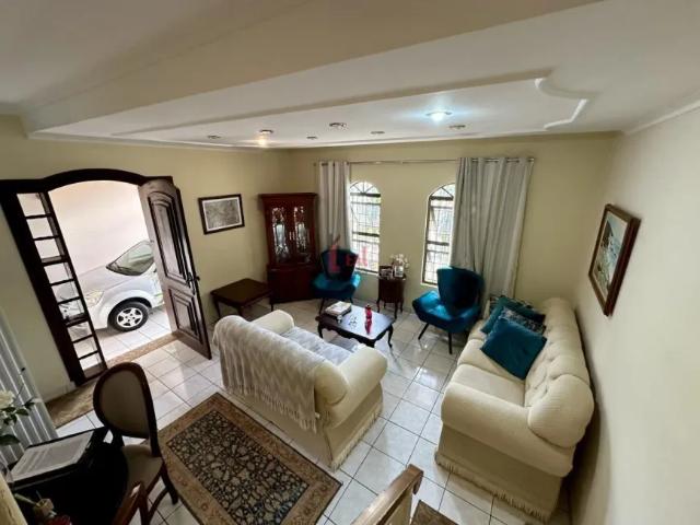 Casa para Venda em Presidente Prudente, MARIO AMATO, 4 dormitórios, 1 suíte, 2 banheiros, 1 vaga
