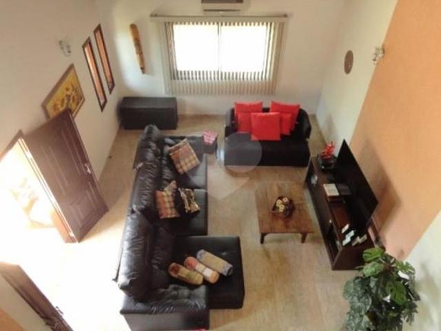 Casa para venda em Quartier Les Residences de 1000.00m² com 4 Quartos, 3 Suites e 6 Garagens