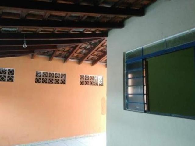 Casa para venda em Residencial E Comercial Cidade Jardim de 250.00m² com 3 Quartos e 3 Garagens