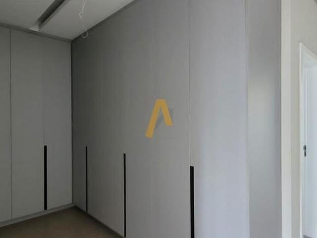 Casa para venda em Residencial E Empresarial Alphaville de 364.00m² com 3 Quartos, 3 Suites e 4 Gara
