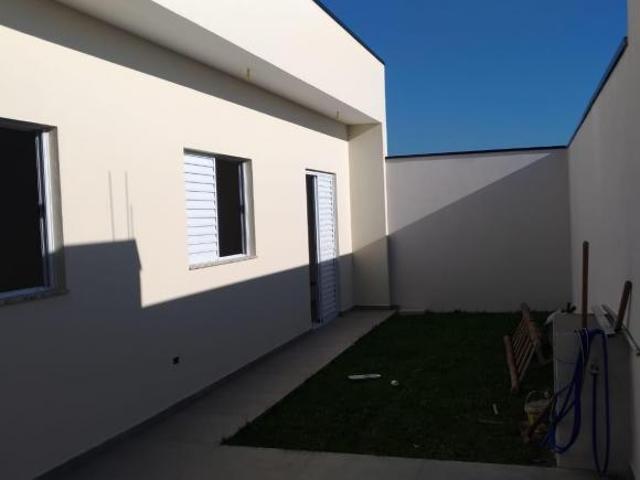 Casa para venda em Residencial Santa Clara de 89.00m² com 3 Quartos, 1 Suite e 2 Garagens