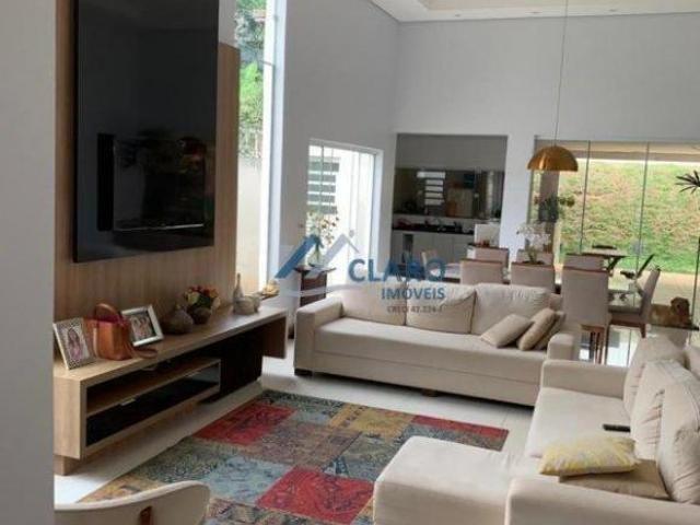 Casa para venda em Residencial Vale Florido de 282.00m² com 3 Quartos, 3 Suites e 4 Garagens