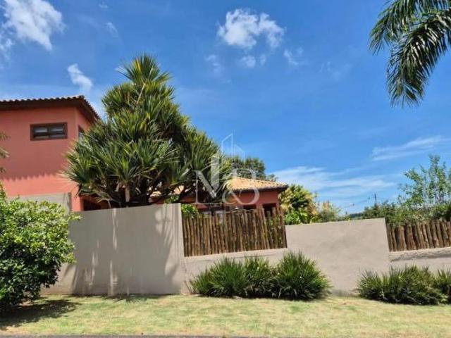 Casa para venda em Residencial Village Ipanema I de 219.00m² com 3 Quartos, 3 Suites e 4 Garagens