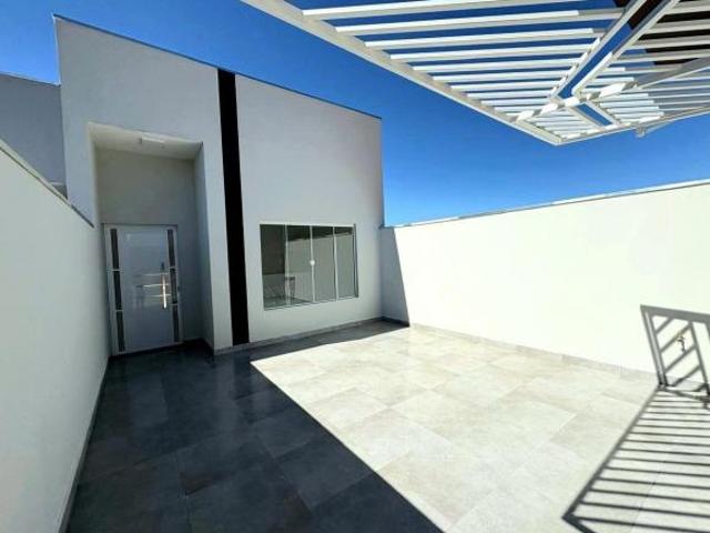 Casa para Venda em Toledo, Centro, 2 dormitórios, 1 banheiro, 1 vaga