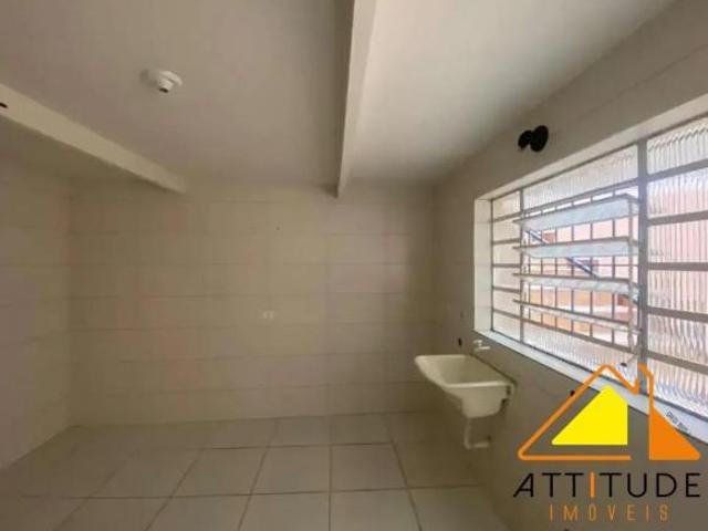 Casa para venda em Taboão de 185.00m² com 4 Quartos e 2 Garagens