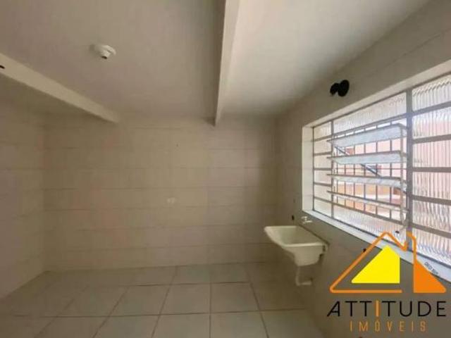Casa para venda em Taboão de 185.00m² com 4 Quartos e 2 Garagens