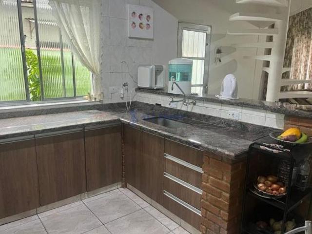 Casa para venda em Tupi de 171.00m² com 2 Quartos, 1 Suite e 4 Garagens