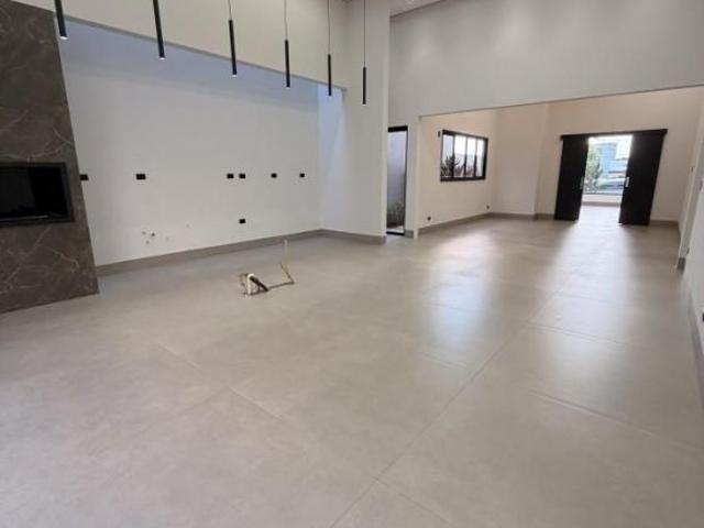 Casa para Venda em Umuarama, Condomínio Euro Park, 3 dormitórios, 3 suítes, 5 banheiros