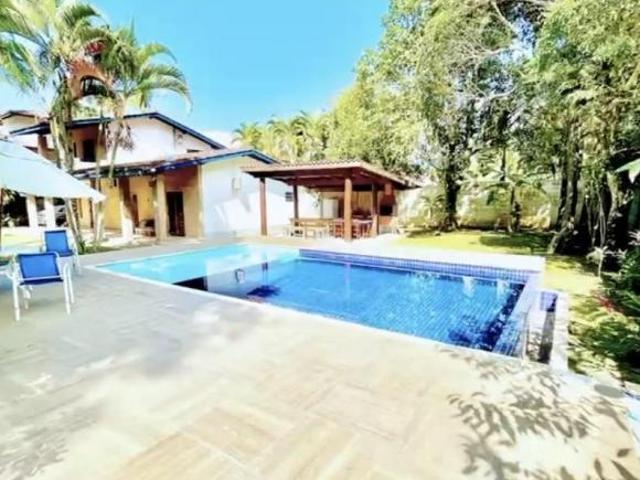 Casa para Venda em Ubatuba, Enseada, 4 dormitórios, 2 suítes, 3 banheiros, 8 vagas