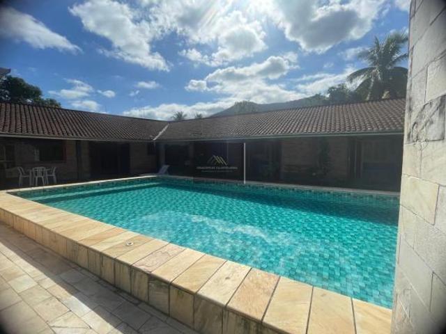 Casa para Venda em Ubatuba, Lázaro, 6 dormitórios, 3 suítes, 5 banheiros, 2 vagas