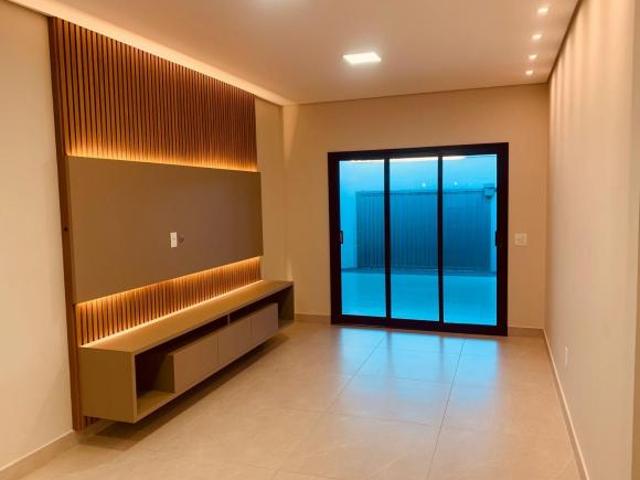Casa para Venda em Uberlândia/MG 3 Dorm. 161 m2 Área Útil