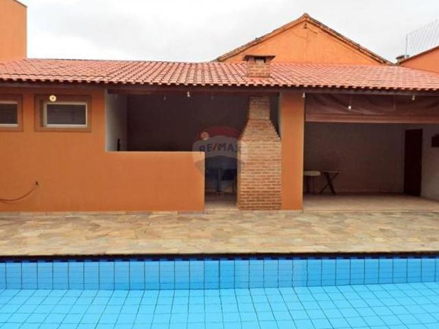 Casa para venda em Vila Tibério de 280.00m² com 3 Quartos, 1 Suite e 3 Garagens
