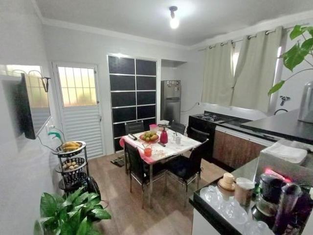 Casa para venda em Vila Vechi de 108.00m² com 2 Quartos, 1 Suite e 2 Garagens
