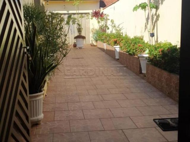 Casa para venda em Vila Xavier vila Xavier de 344.00m² com 3 Quartos, 1 Suite e 3 Garagens