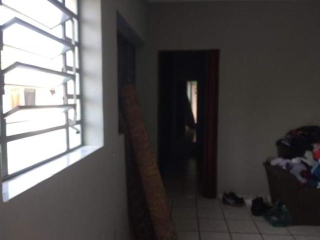 Casa para venda em Vila Bianchi de 166.00m² com 4 Quartos, 1 Suite e 4 Garagens