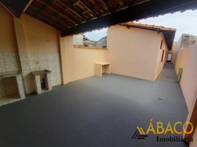 Casa para venda em Vila Brasilia de 149.00m² com 2 Quartos e 4 Garagens