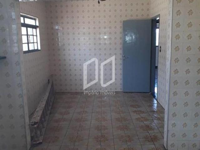 Casa para venda em Vila Cerqueira de 191.00m² com 3 Quartos, 1 Suite e 2 Garagens