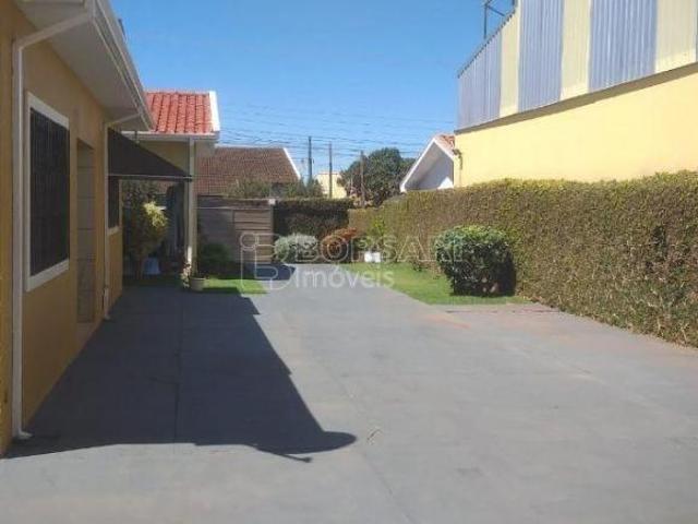 Casa para venda em Vila Cerqueira de 323.00m² com 3 Quartos, 1 Suite e 11 Garagens