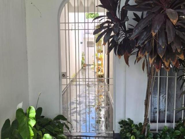 Casa para venda em Vila Cordeiro com 3 quartos, sendo 1 suíte, 200m²