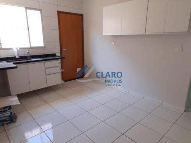 Casa para venda em Vila Giunta de 243.00m² com 3 Quartos, 1 Suite e 3 Garagens