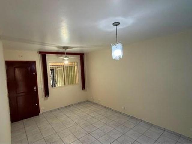 Casa para venda em Vila Guedes com 3 quartos, 79m²