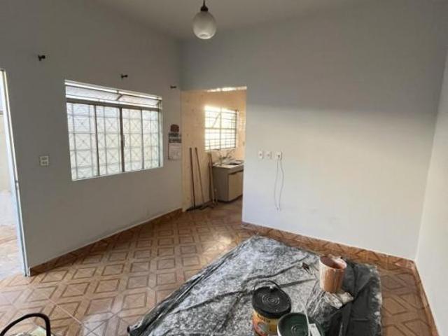 Casa para venda em Vila Hortência de 140.00m² com 3 Quartos e 1 Garagem