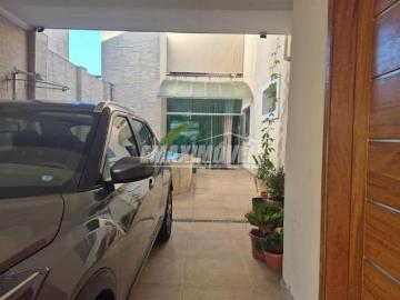 Casa para venda em Vila Hortência de 196.00m² com 4 Quartos e 2 Garagens