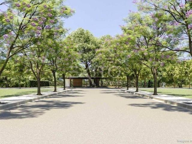 Casa para venda em Vila Inglesa de 214.00m² com 3 Quartos, 3 Suites e 4 Garagens