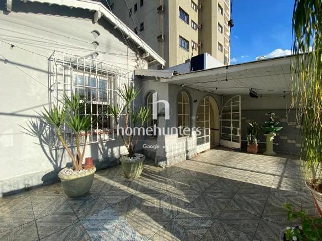 Casa para venda em Vila Itapura de 250.00m² com 1 Quarto e 1 Garagem